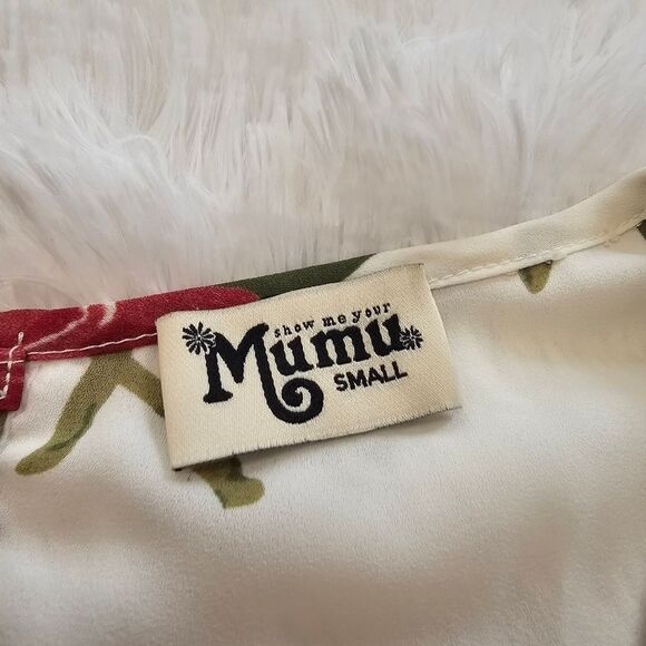 Show me your Mumu floral romper size small - Picture 6 of 14